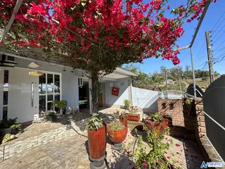 Casa com 3 dormitórios, foto 1