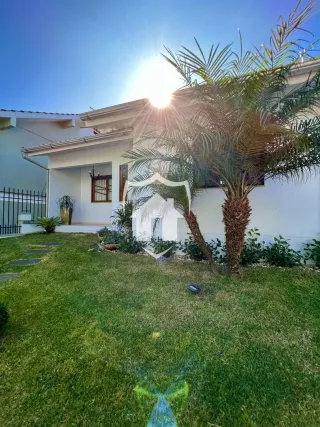 Casa com 3 dormitórios, foto 1