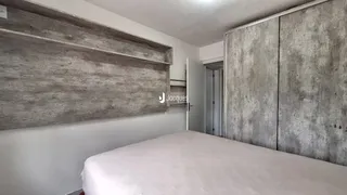 Apartamento com 2 dormitórios, foto 11