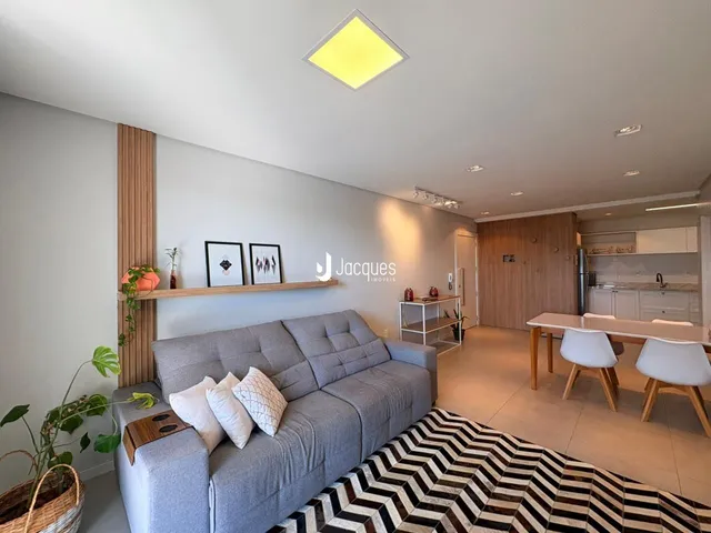 Apartamento com 2 dormitórios, foto 2