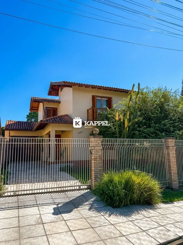 Casa com 3 dormitórios