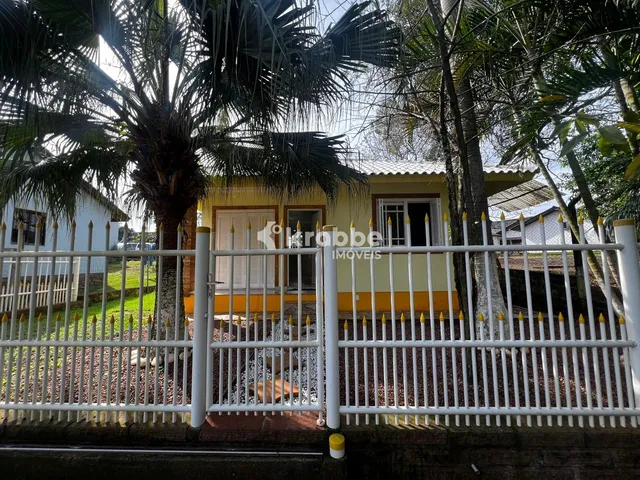 Casa com 2 dormitórios