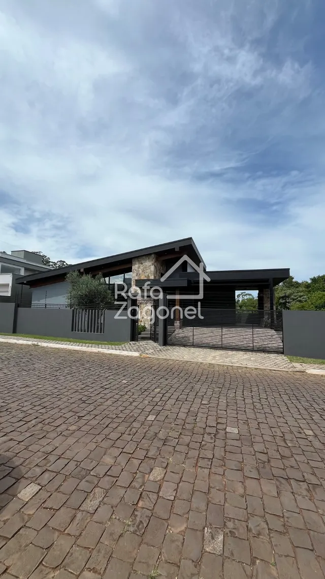 Casa com 3 dormitórios