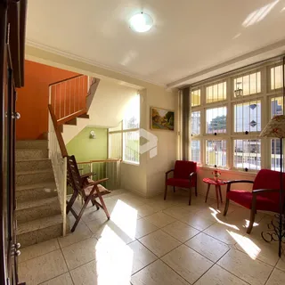 Casa com 5 dormitórios, foto 3