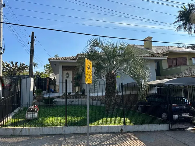 Casa com 3 dormitórios