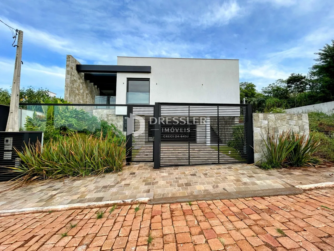 Casa com 3 dormitórios, foto 1