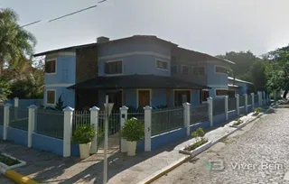 Casa com 4 dormitórios, foto 1