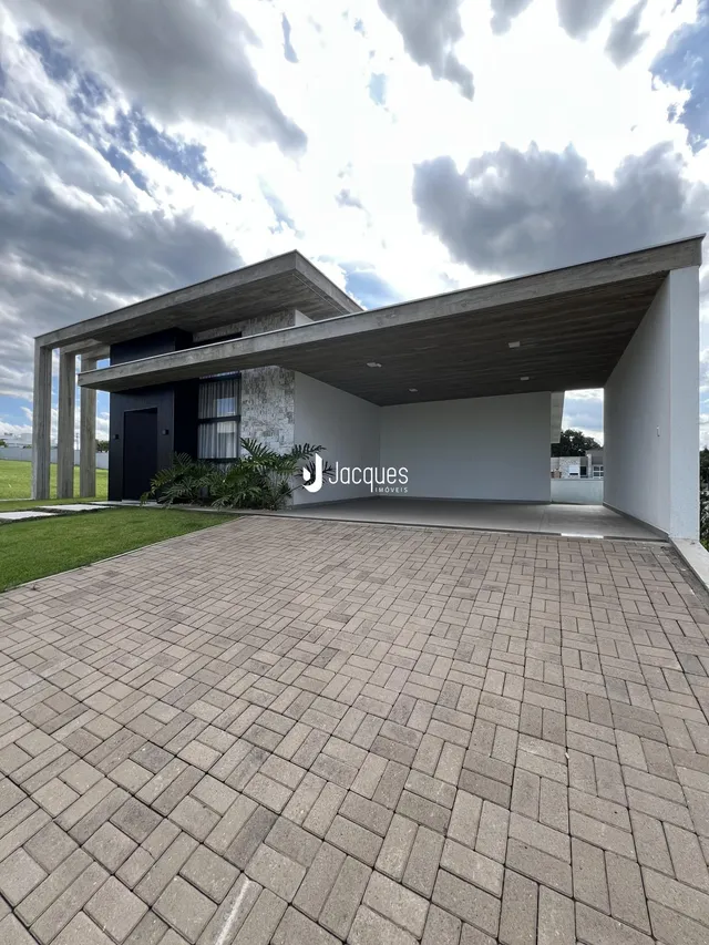 Casa com 3 dormitórios