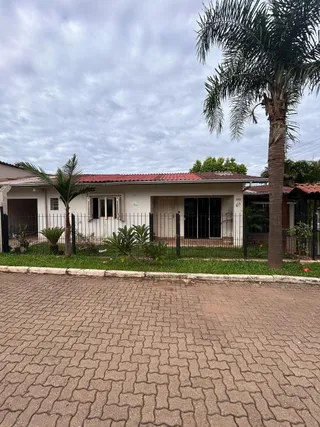 Casa com 3 dormitórios