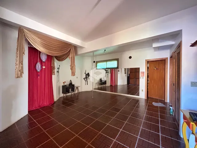 Casa com 5 dormitórios, foto 2