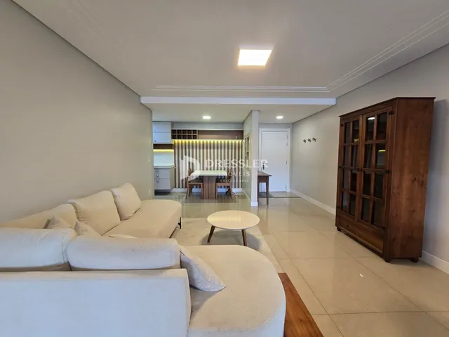 Apartamento com 3 dormitórios, foto 2