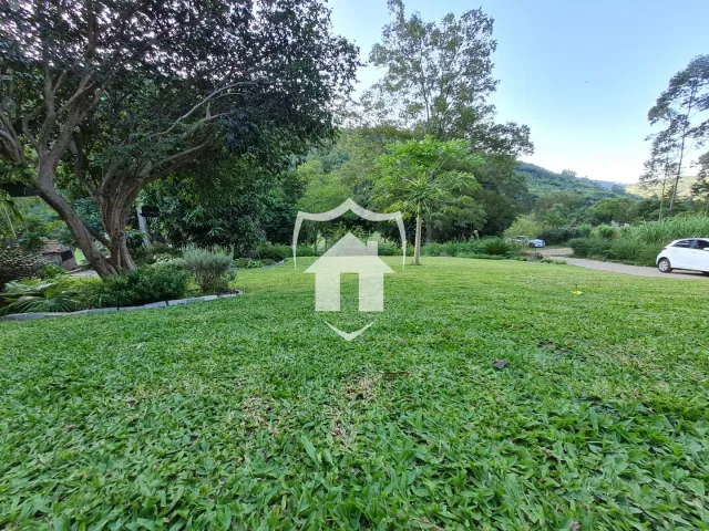 Área rural com 3 dormitórios
