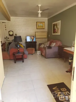 Casa com 4 dormitórios, foto 3
