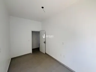 Hall de entrada de um imóvel em Lajeado, Brasil.