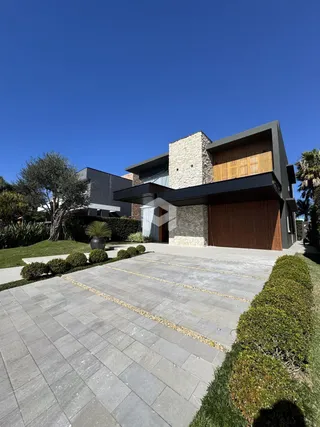 Casa com 5 dormitórios, foto 3