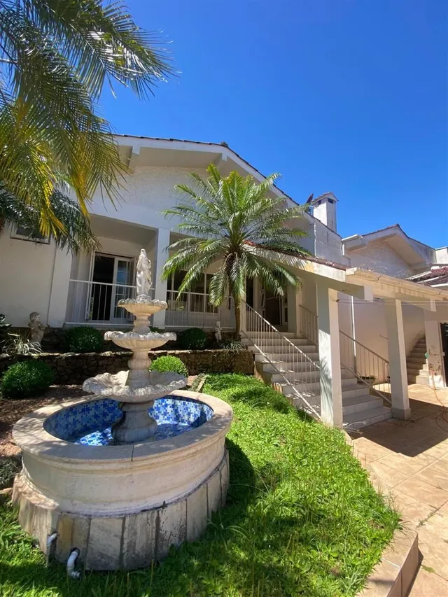 Casa com 3 dormitórios