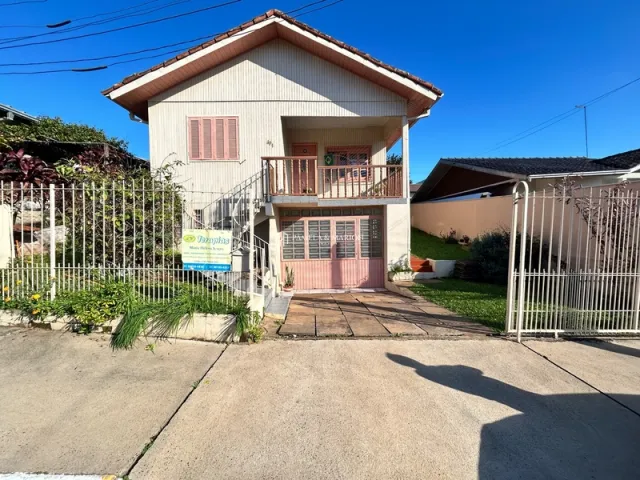 Casa com 3 dormitórios