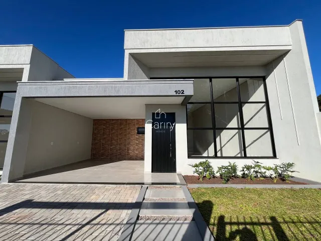 Casa geminada com 3 dormitórios