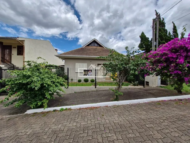 Casa com 3 dormitórios