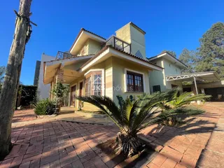 Casa com 4 dormitórios, foto 1