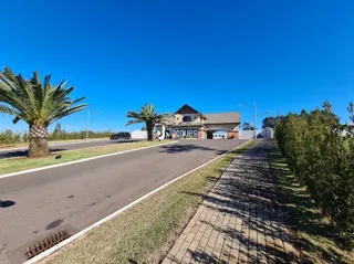 Vista da fachada de uma residência em Lajeado, Brasil.