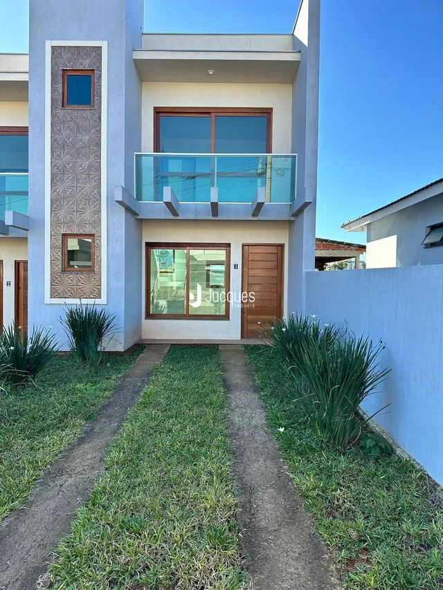 Fachada de um imóvel residencial em Lajeado, Brasil.
