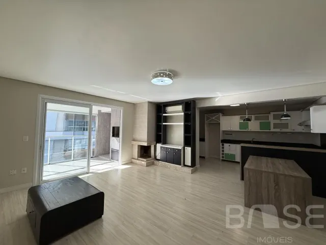 Apartamento com 3 dormitórios, foto 2
