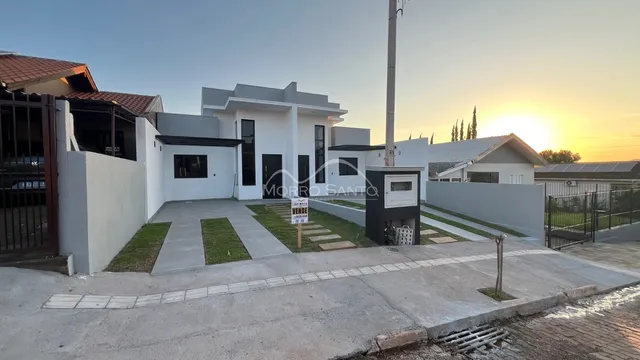 Casa geminada com 2 dormitórios
