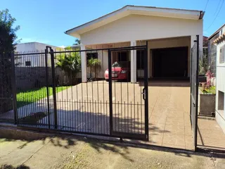 Casa com 3 dormitórios, foto 1