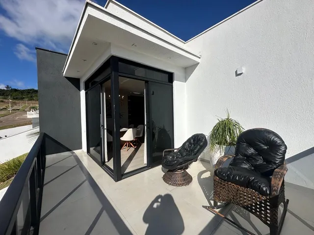 Casa com 3 dormitórios
