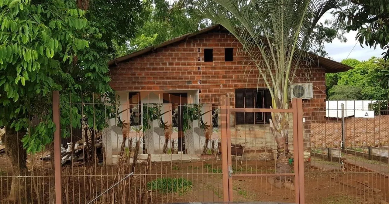 Casa com 5 dormitórios, foto 1