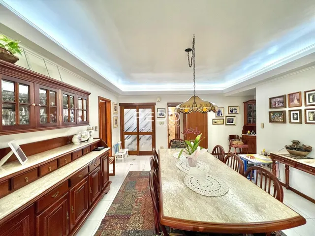 Casa com 4 dormitórios, foto 4