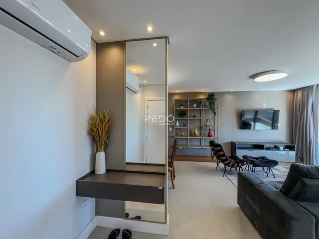 Apartamento com 3 dormitórios, foto 2