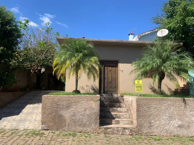 Casa com 4 dormitórios