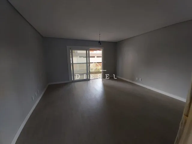 Apartamento com 3 dormitórios, foto 2