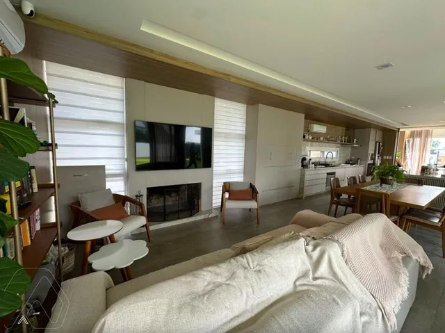 Casa com 4 dormitórios, foto 4