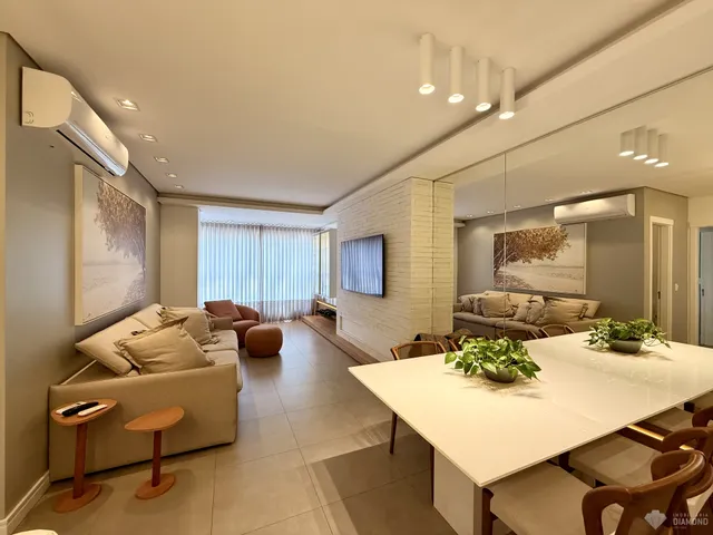 Apartamento com 2 dormitórios