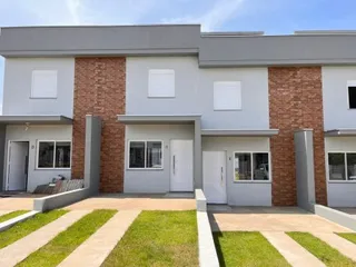 Sobrado com 2 dormitórios