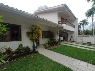 Casa com 5 dormitórios, foto 1