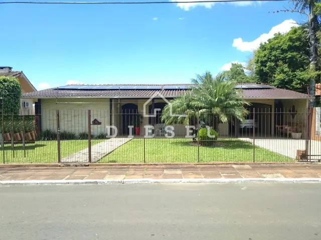 Casa com 3 dormitórios