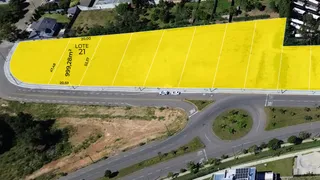 Vista aérea de um lote com limites de propriedade e vias de acesso em Lajeado.
