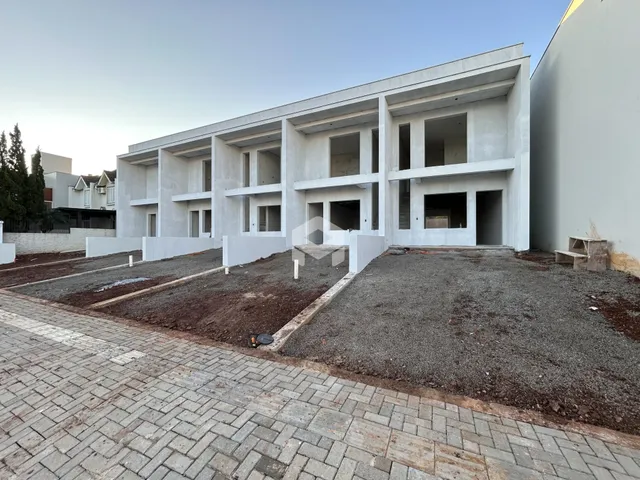 Fachada de um imóvel em construção em Lajeado, Brasil.