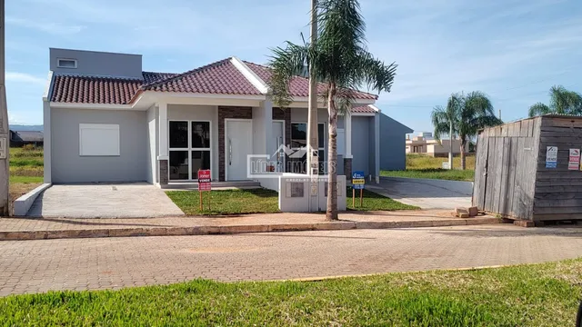 Casa geminada com 2 dormitórios