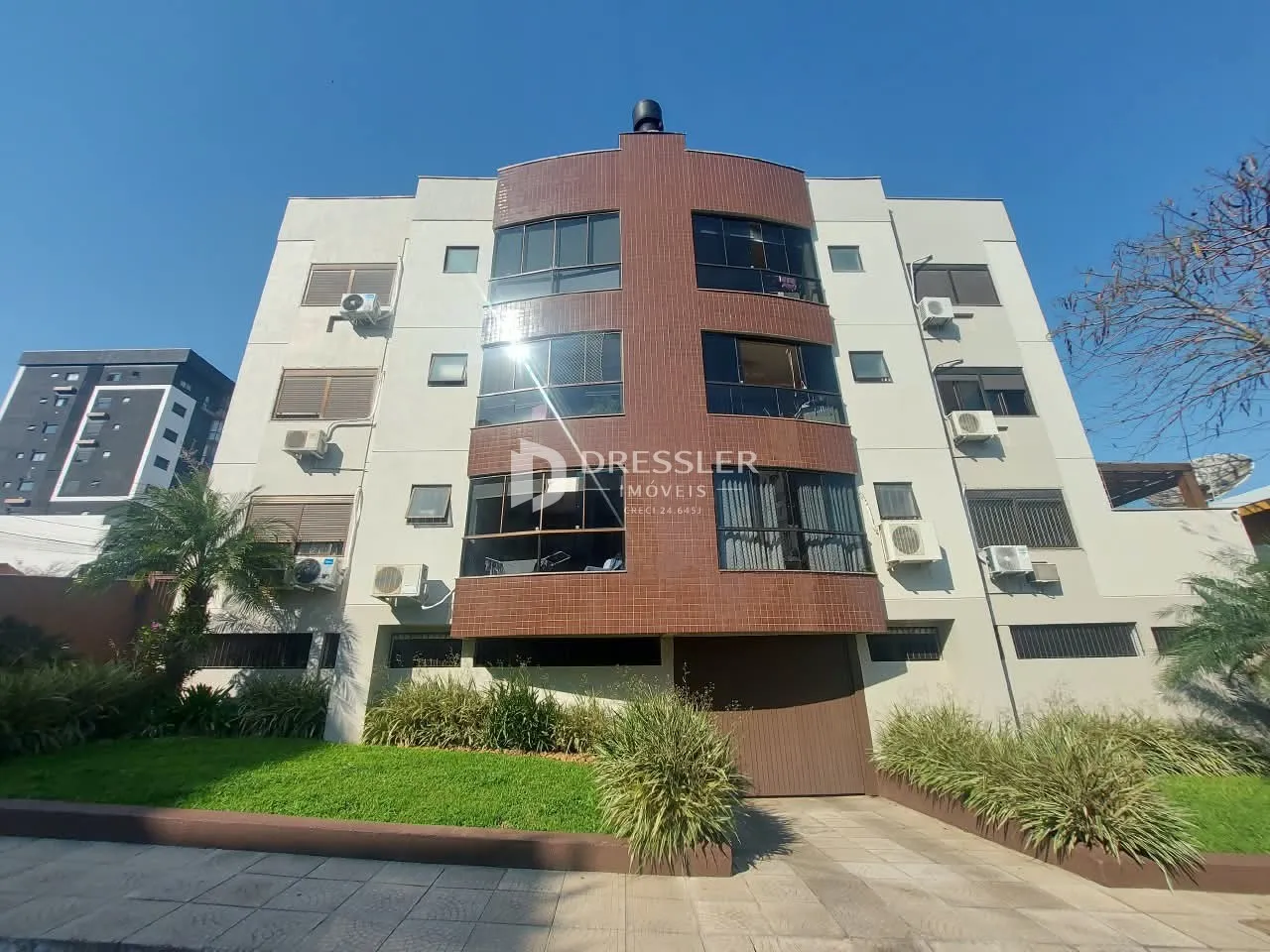 Fachada de um prédio residencial em Lajeado, Brasil.