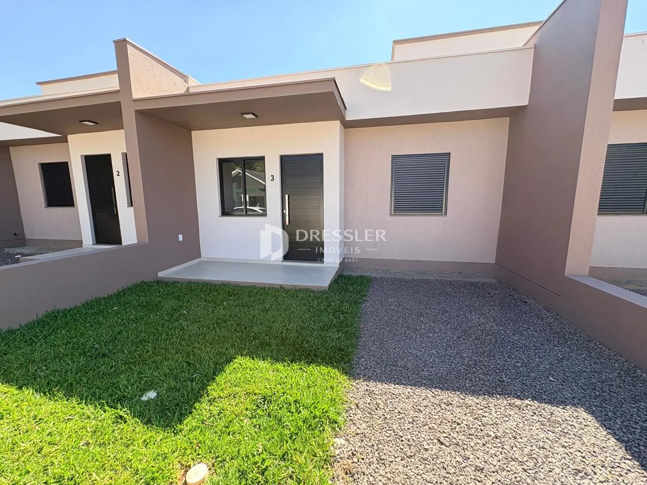 Casa geminada com 2 dormitórios, foto 1