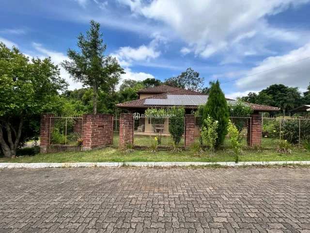 Casa com 3 dormitórios