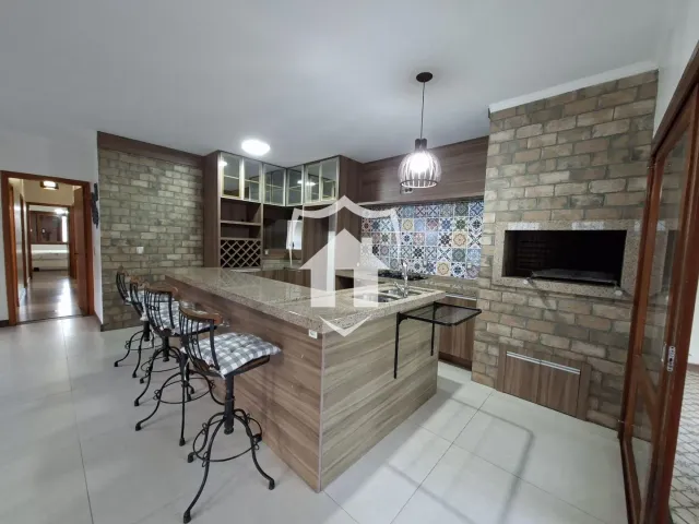 Casa com 4 dormitórios, foto 2