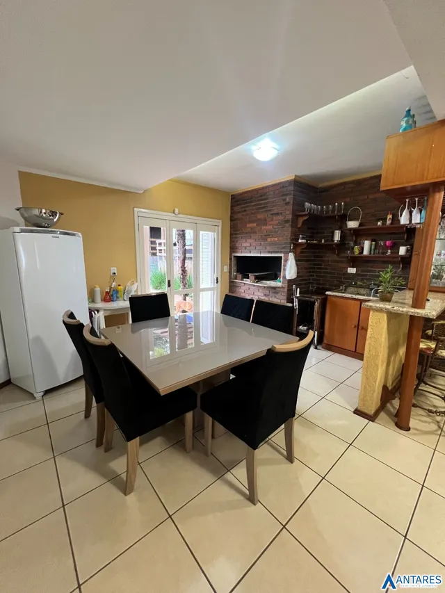 Casa com 4 dormitórios, foto 5