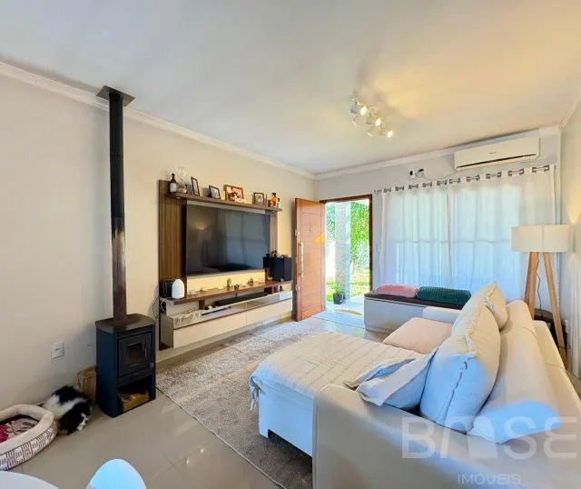 Casa geminada com 2 dormitórios