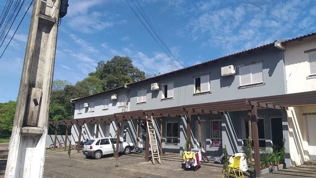 Sobrado com 2 dormitórios
